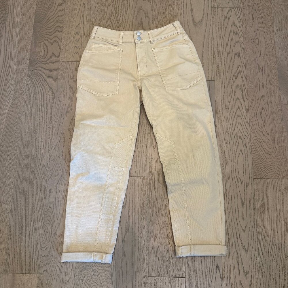 Pilcro, The Wanderer Mid Rise Relaxed-Leg Jean, EUC, Sz 28, off-white color